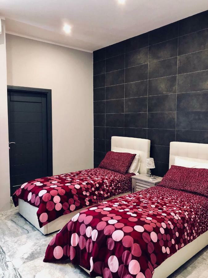 Holiday Townhouse In Sliema Centre Luaran gambar
