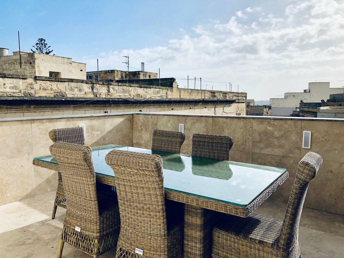 Holiday Townhouse In Sliema Centre Luaran gambar